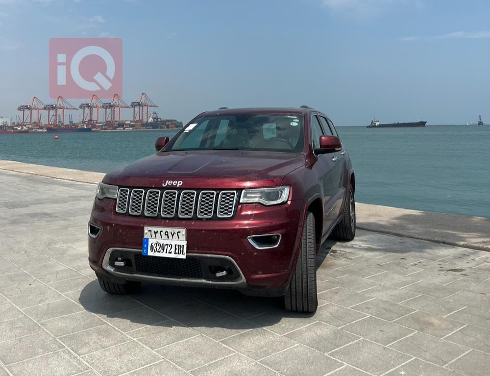 جیپ گراند شیرۆکی